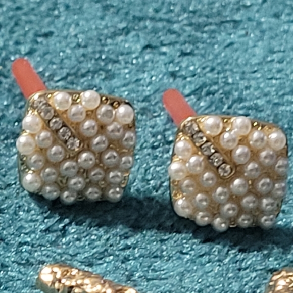 Beach - Resort Wedding Jewelry Set | Earrings with Hair Jewelry Clip - Picture 2 of 5